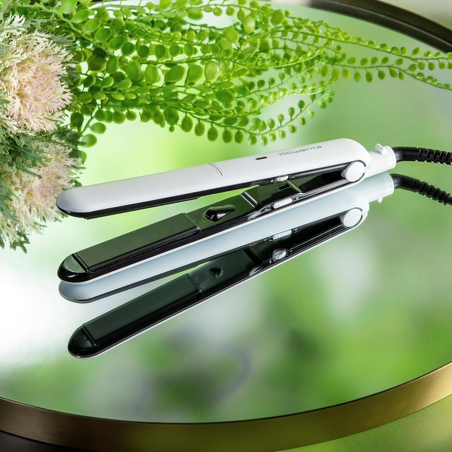 Rowenta Optiliss, Plancha De Pelo Con Revestimiento Cerámico Para Un Pelo Suave Y Brillante, 10 Temperaturas Hasta 230 º, Rendimiento De Alisado Eficiente, Sistema De Bloqueo, SF3210