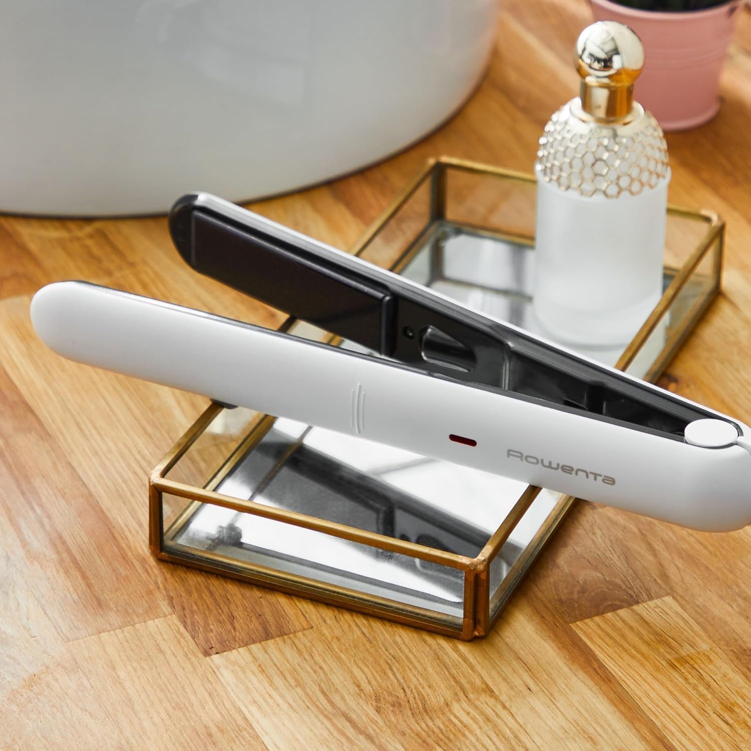 Rowenta Optiliss, Plancha De Pelo Con Revestimiento Cerámico Para Un Pelo Suave Y Brillante, 10 Temperaturas Hasta 230 º, Rendimiento De Alisado Eficiente, Sistema De Bloqueo, SF3210